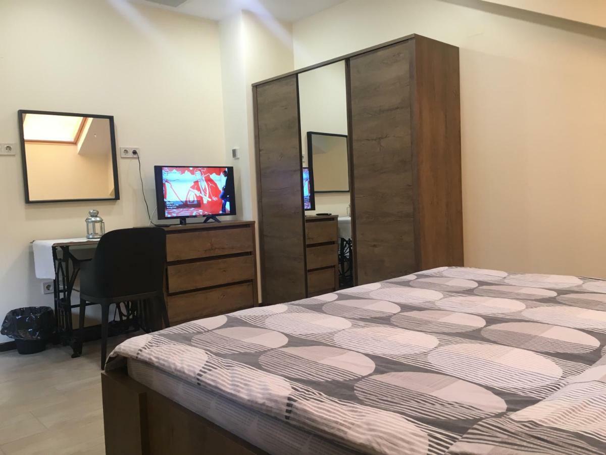 فندق Sofia Family House - Free Parking المظهر الخارجي الصورة